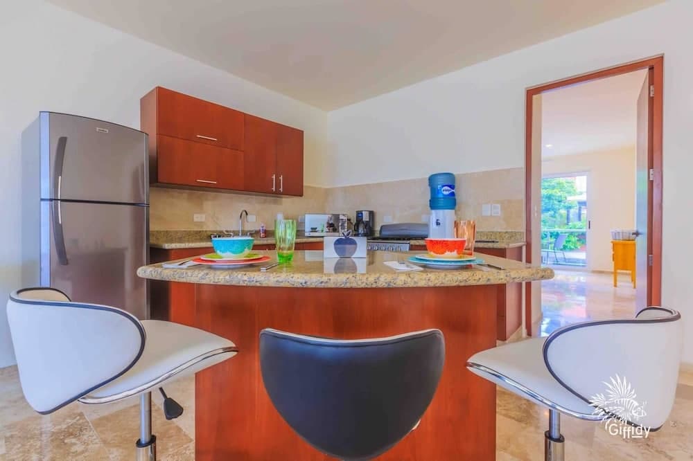 Estrella Del Mar - One Bedroom Suite 102 by Skyrun