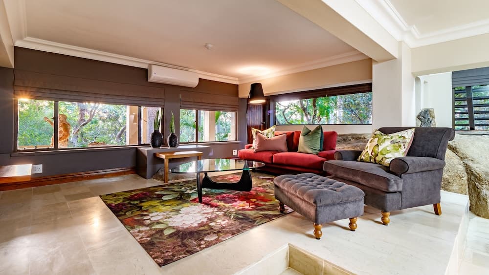 Christie's at 32 on Russell