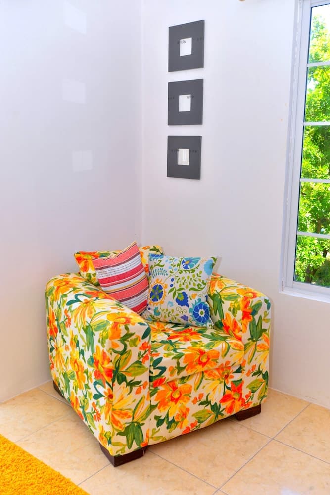 Takuma Boutique Hotel Rooms & Suites Jamaica