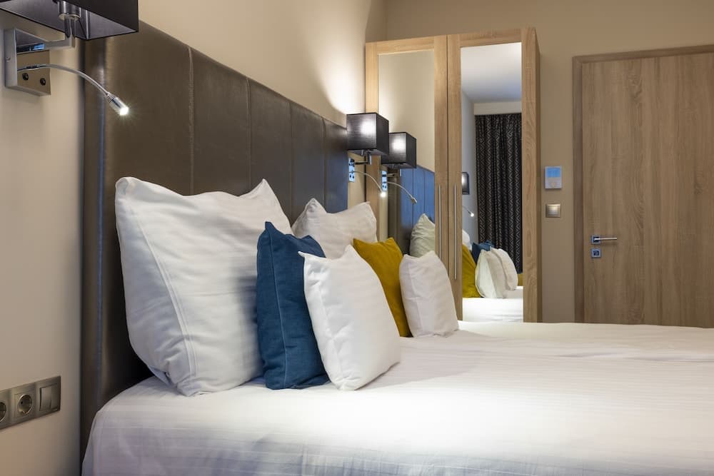 Silver Crown Hotel & Residence