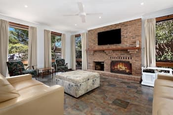 1 Gordon - Kenros Beach House