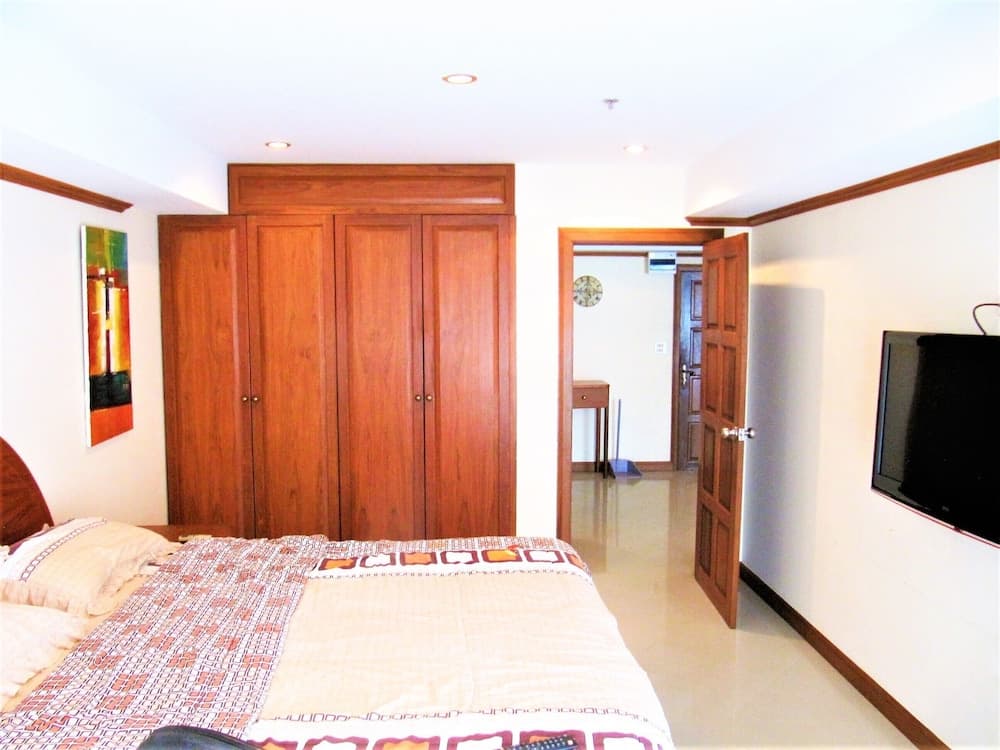 2-bed Sea View - Jomtien Beach - Sleeps 4