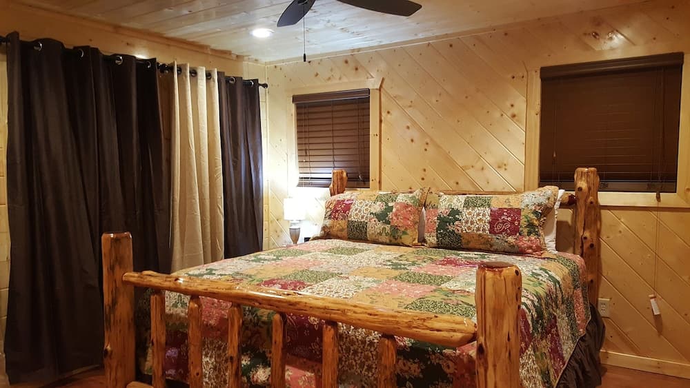 Brokenbowadventures.com