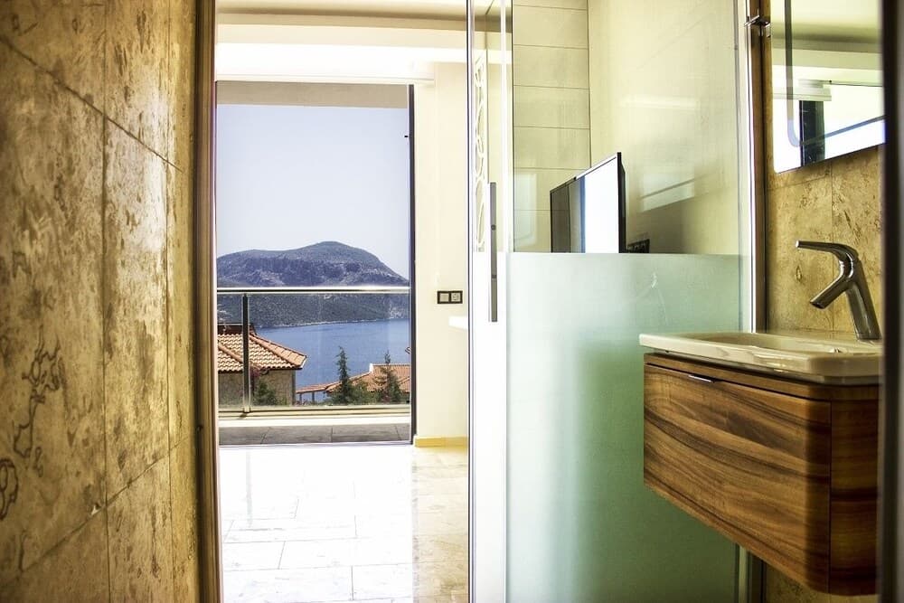 Villa Ladera 2 by VillaTatilin