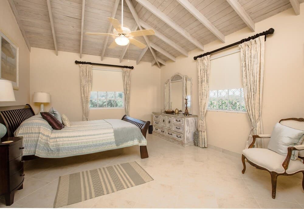 Beautiful Four-bedroom Villa With Breathtaking sea Views