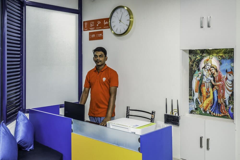 OYO 15825 Blue Berry Apartments