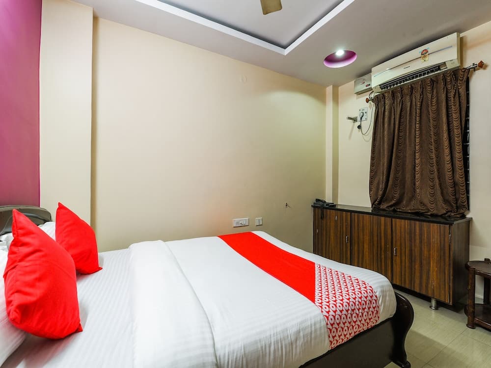 OYO 22116 Savera Inn Lodge