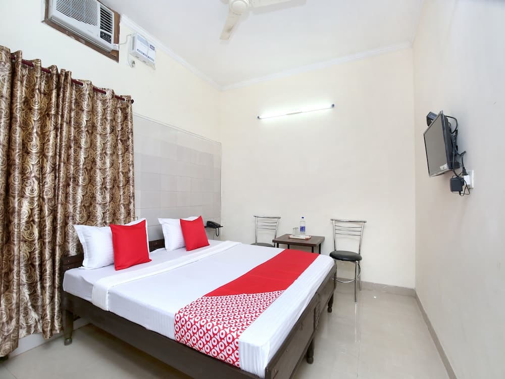 OYO 6933 Satyam Home Stay