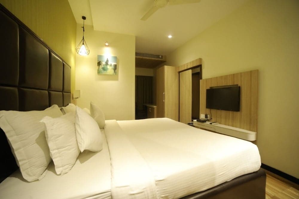 Four Season Recreation Hotel and Spa