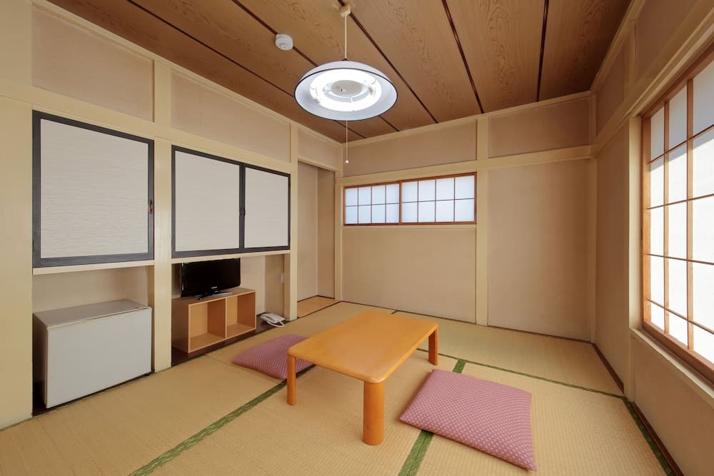 Business Ryokan Kawazoeshiten