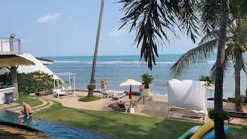 The Rock Samui - Hostel