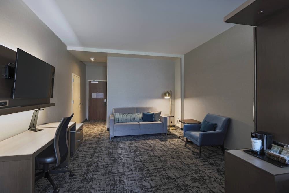 Courtyard by Marriott St. Louis Brentwood
