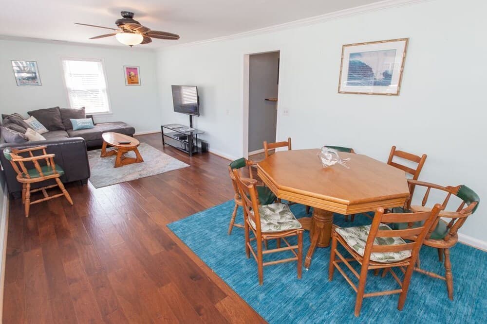 Ra15 609 - Endless Summer 3 Bedroom Cottage by RedAwning