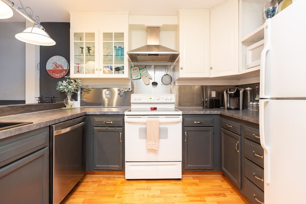 Ocean Glass Inn Condominiums