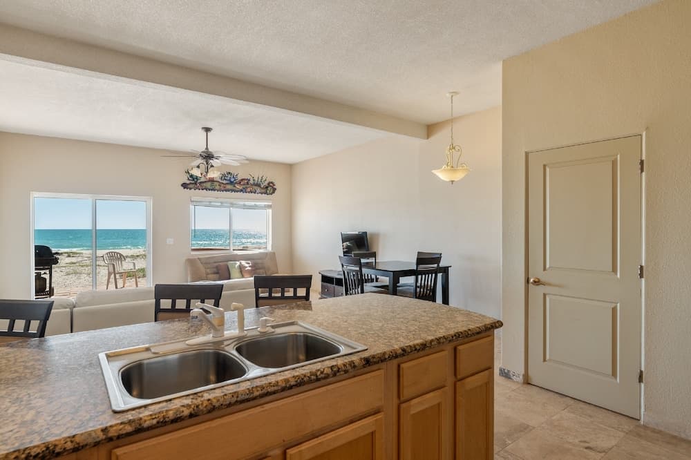 The Suites at Rocky Point 1