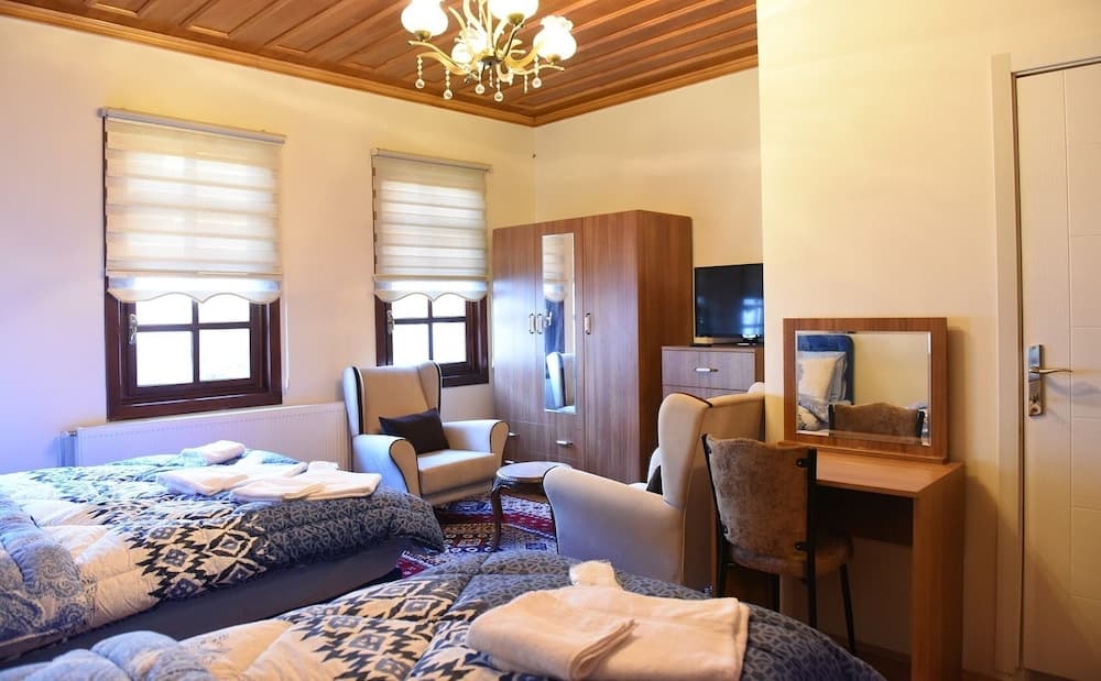 Oz Butik Otel Antik Kent Myrleia