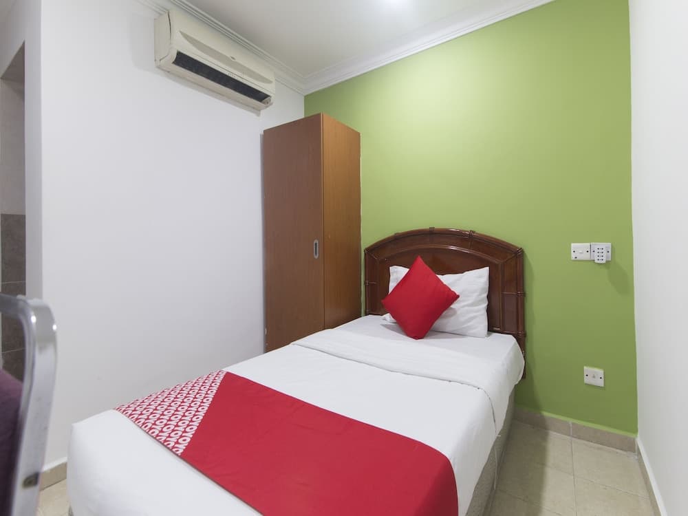 OYO 805 Hotel Run Star