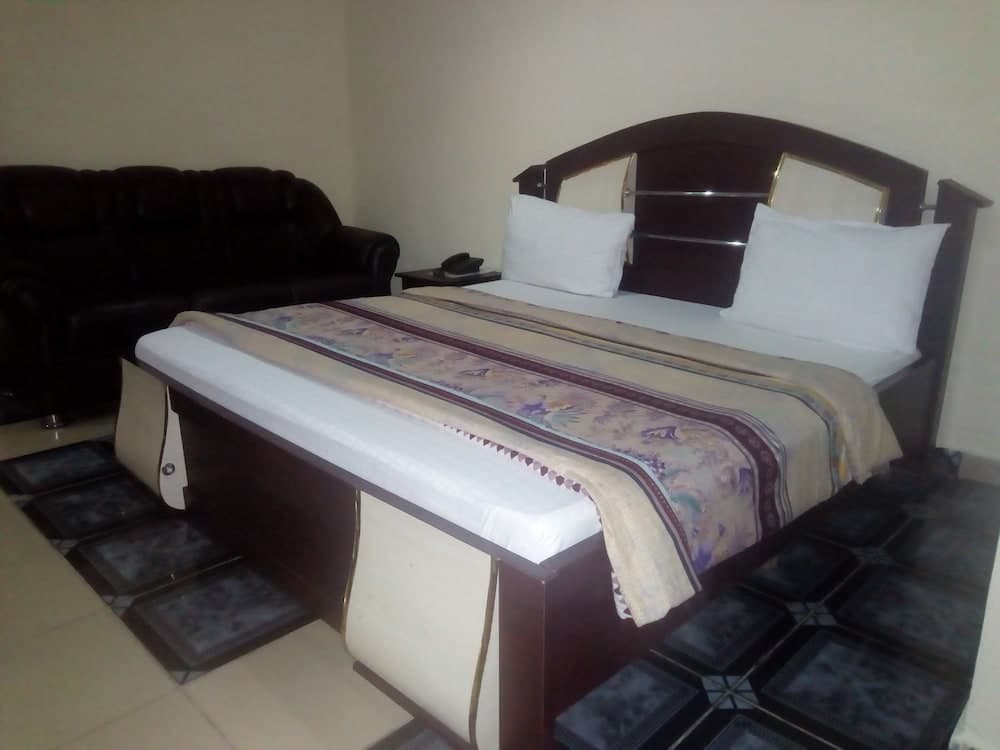 The Rodze Hotel & Suites Annex