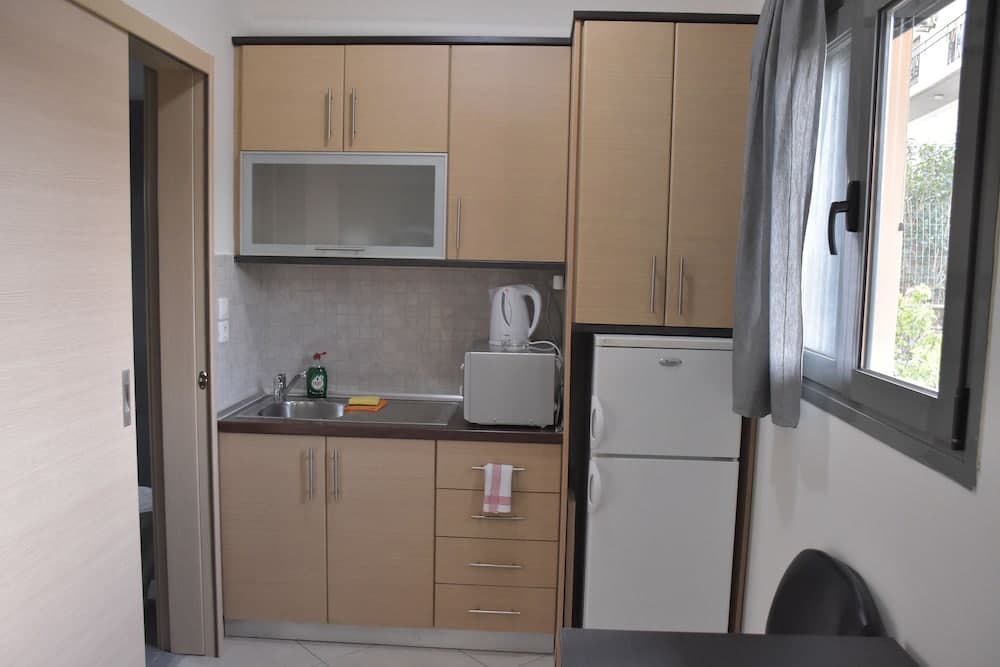 AVR DELUXE SUITES 4 AIRPORT FREE SHUTTLE