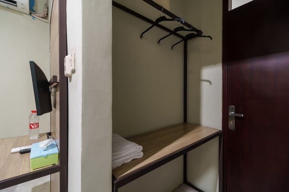 RedDoorz near Cikampek Mall Karawang