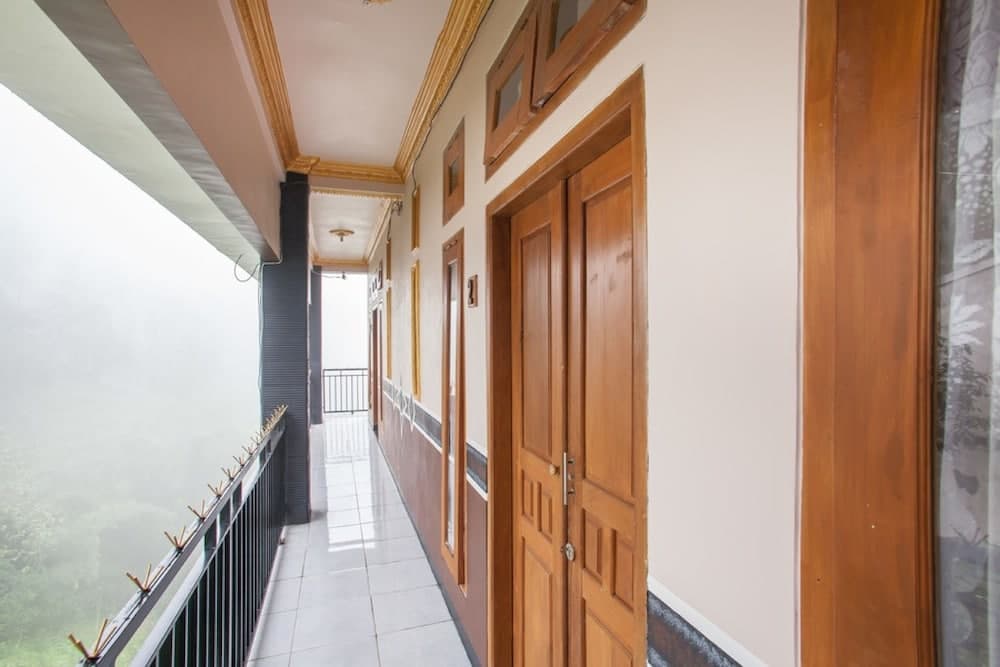 RedDoorz @ Bromo Tosari