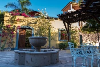 Casa Linda 2 BR by Casago