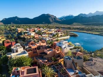 Casa Encantada 3 BR by Casago