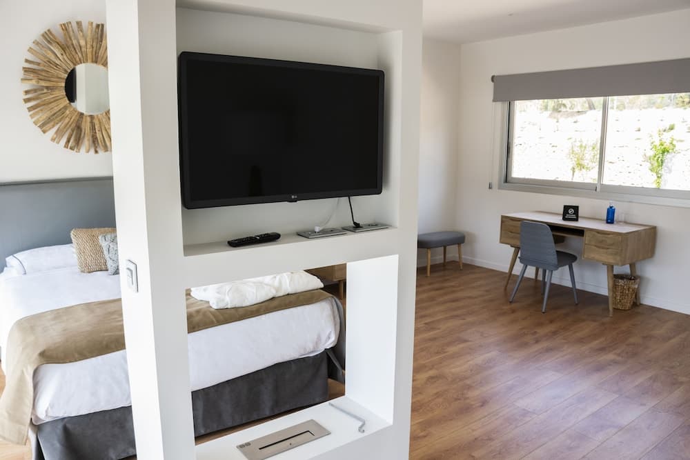 Puig Campana Nature Suites Hotel & BTT