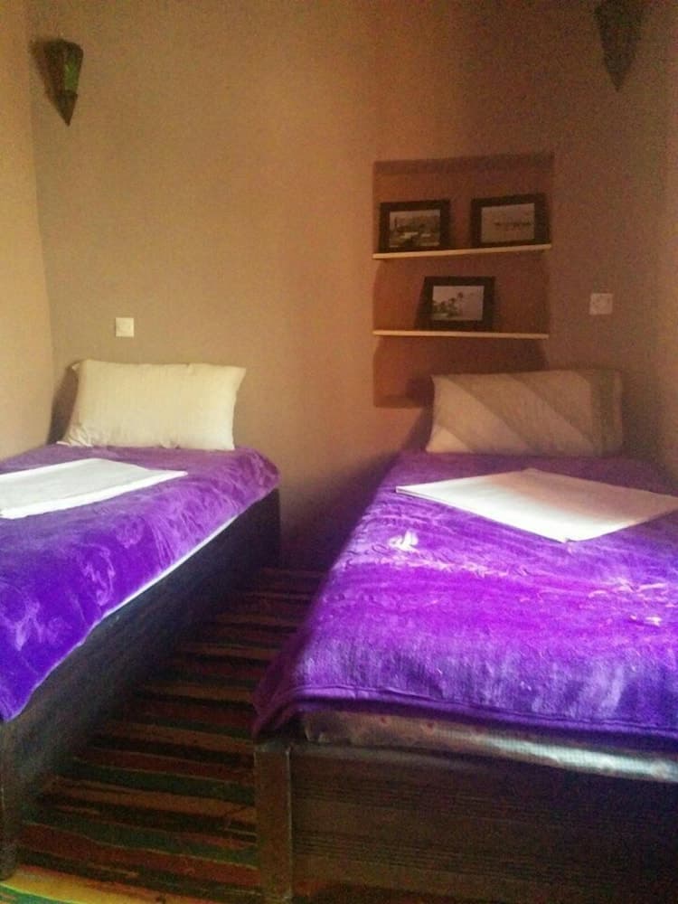 Auberge Tafraout Armed