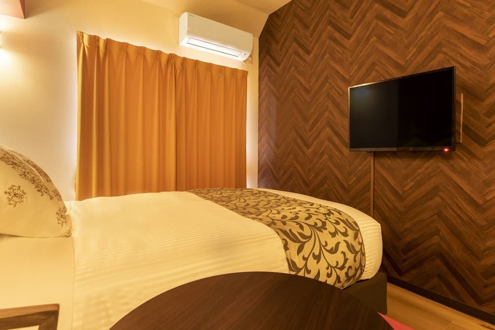 Mr.KINJO in Color'z Ciizi