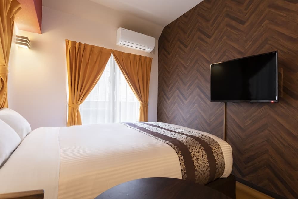 Mr.KINJO in Color'z Ciizi