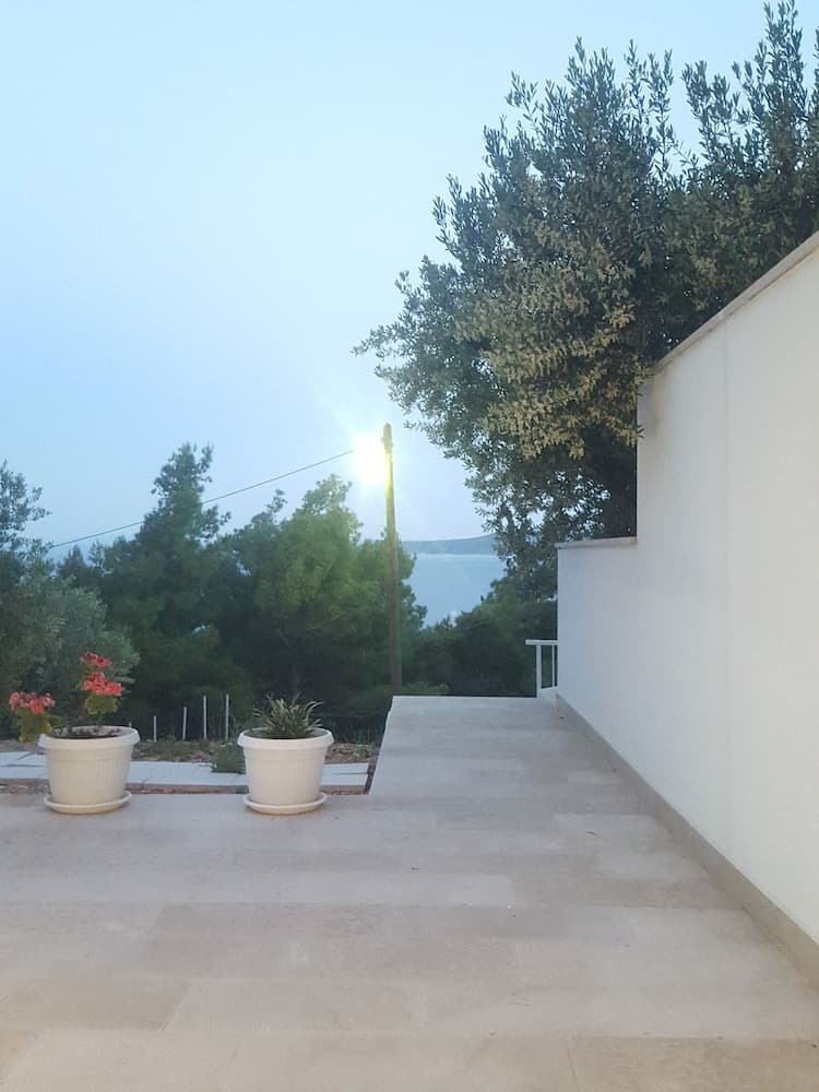 Studio apartment GIRO