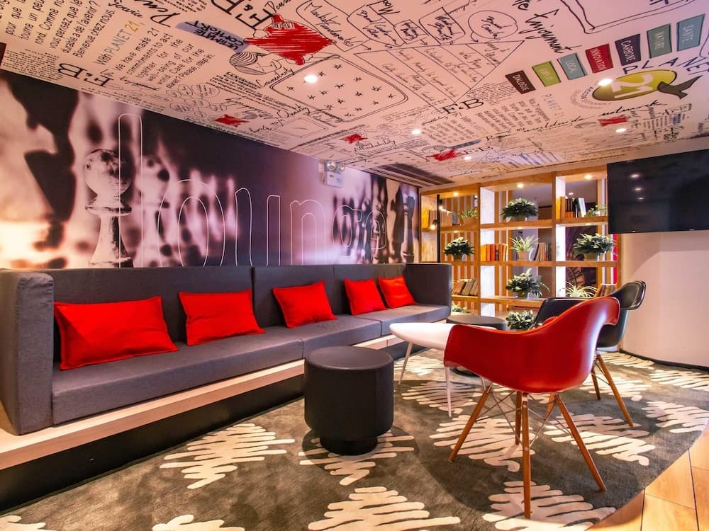 Ibis Wuxi Taihu Square Hotel