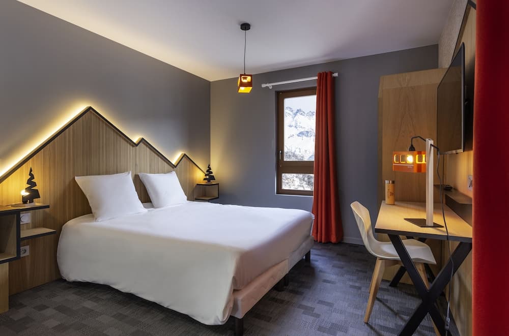 Hotel Base Camp Lodge - Bourg Saint Maurice