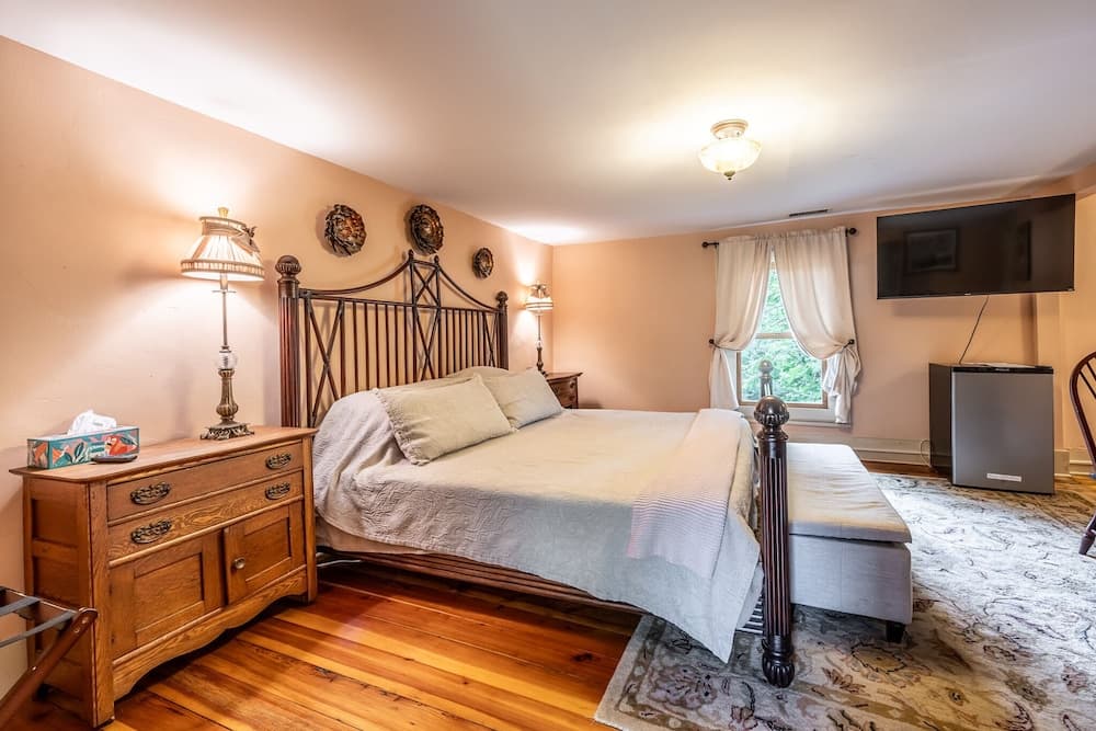 Bliss Point Farm and B&B