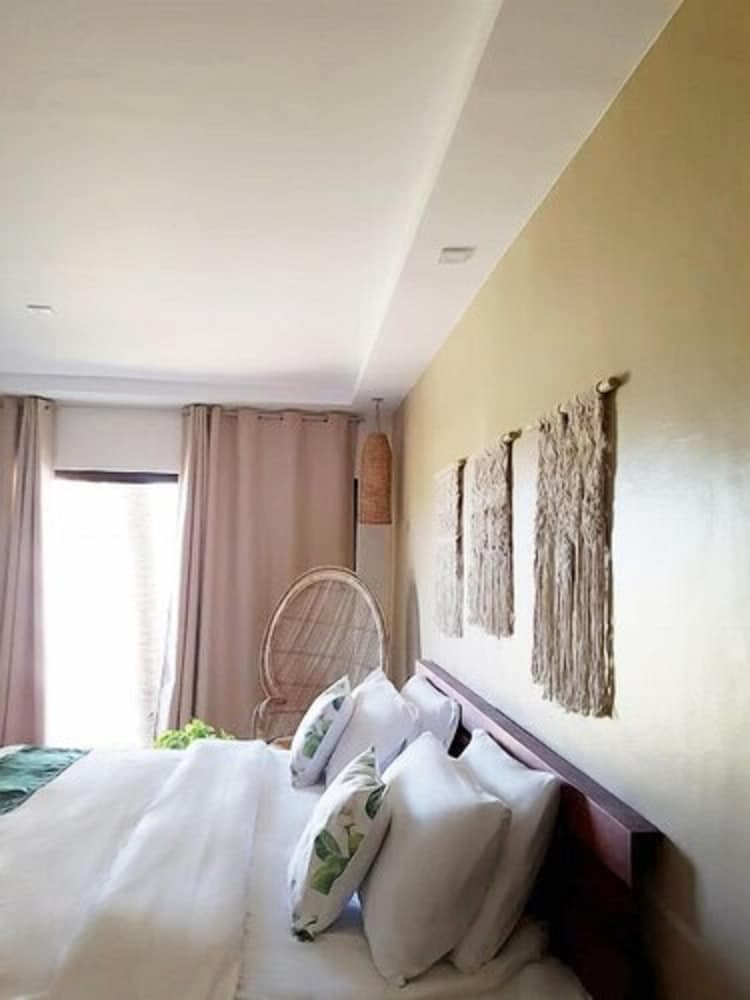 El Pueblo De Hermano by Cocotel