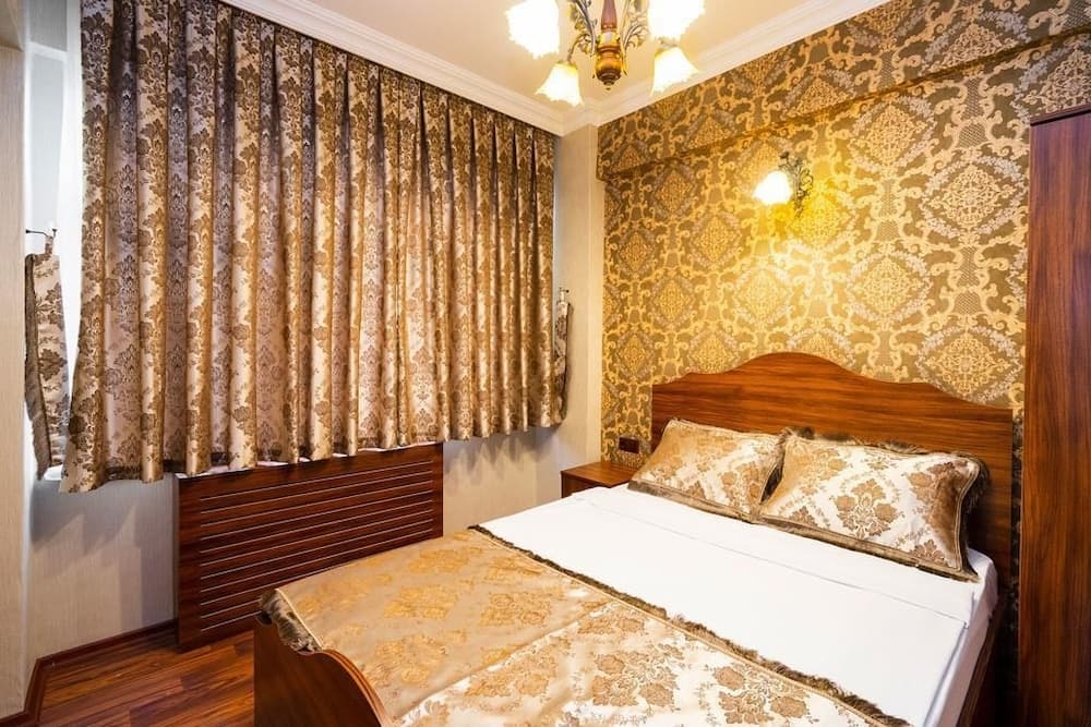 The First Ottoman Suites