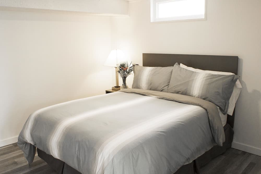 Bowmanville Marina Inn & Suites