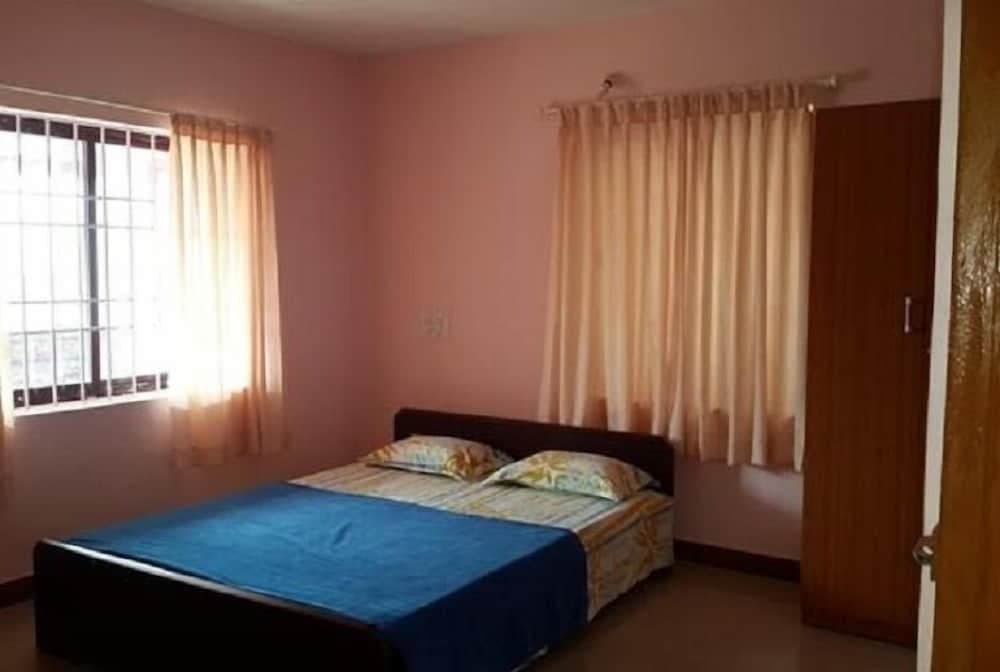 Iroomz Shanthana Residency