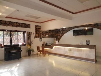 Hotel Club Quinta Pat Resort & Restaurant