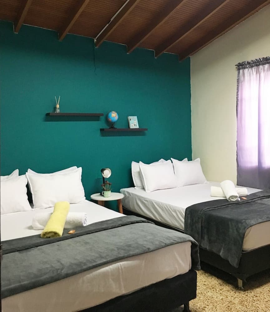 Buntes House-Casa Hotel Laureles-Estadio