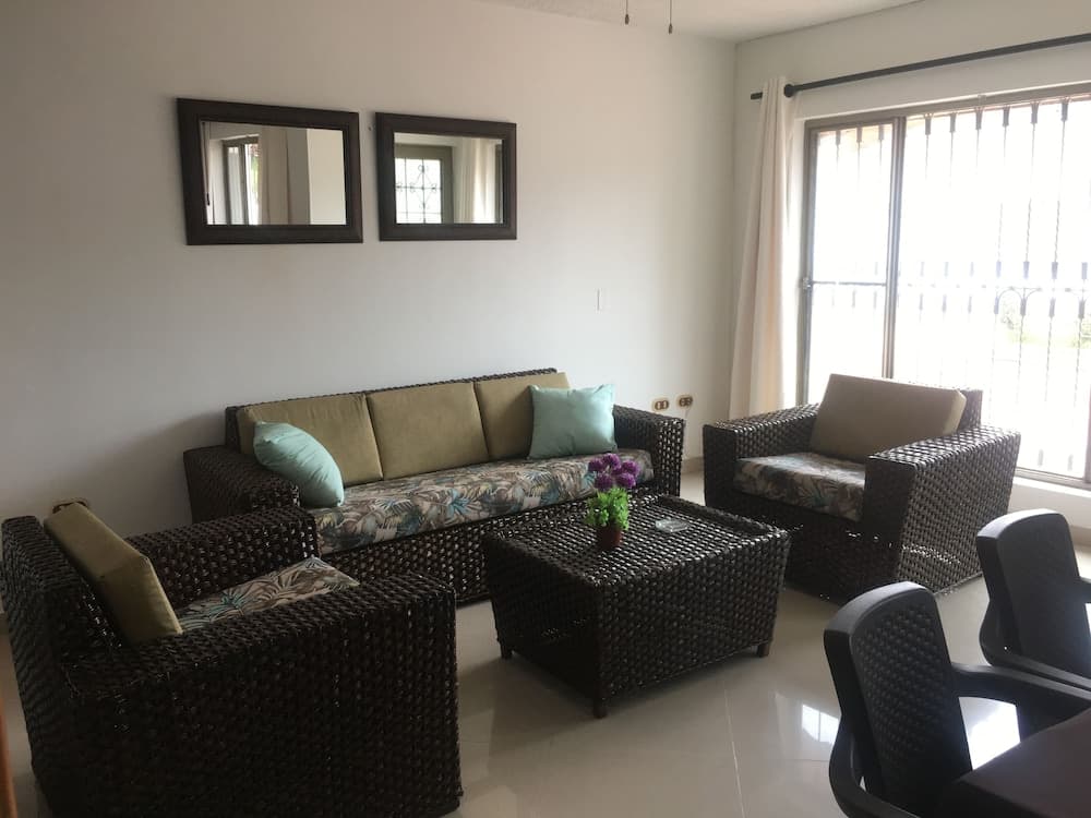 Villa Ensueño - House with Pool & Hot Tub