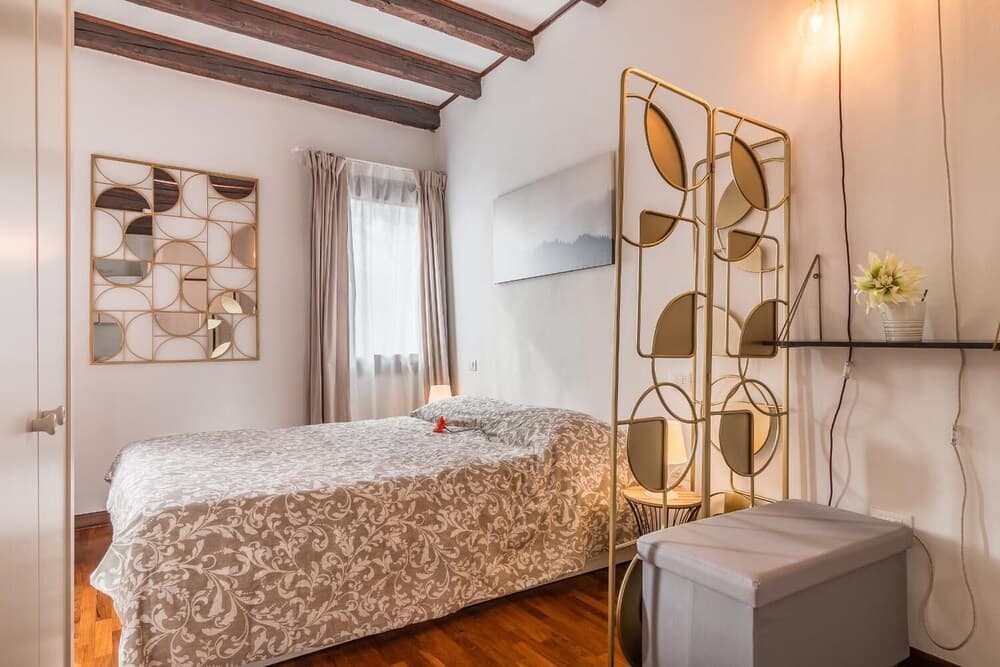 Golden Oasis in Padua City Center