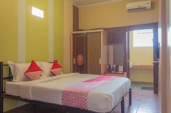 OYO 789 Pelangi Guest House