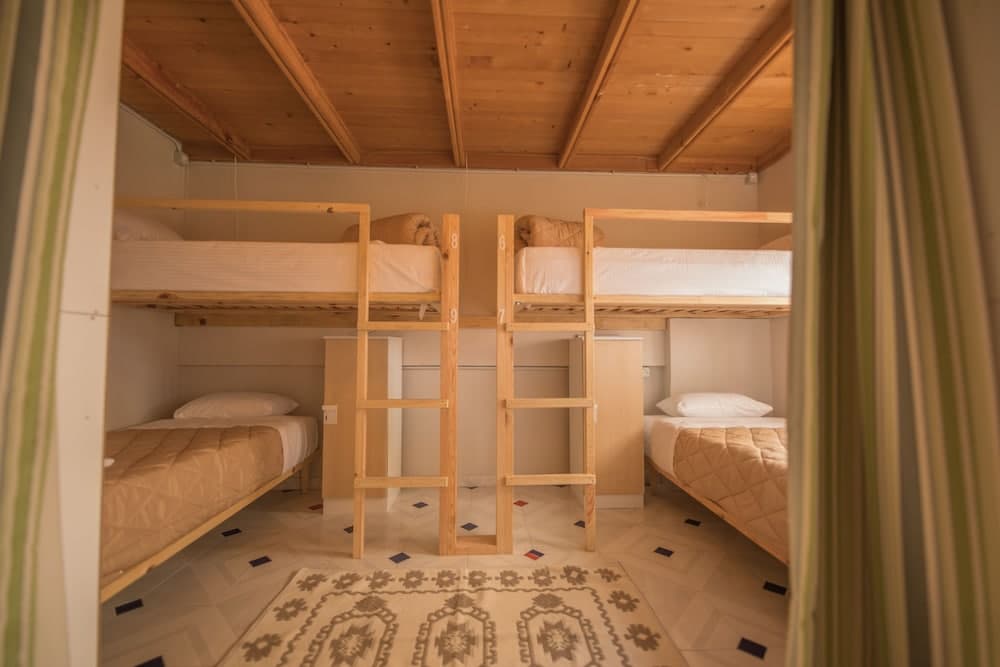 Mosaic Home - Hostel