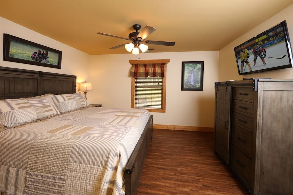 Firefly Nights - Five Bedroom Chalet