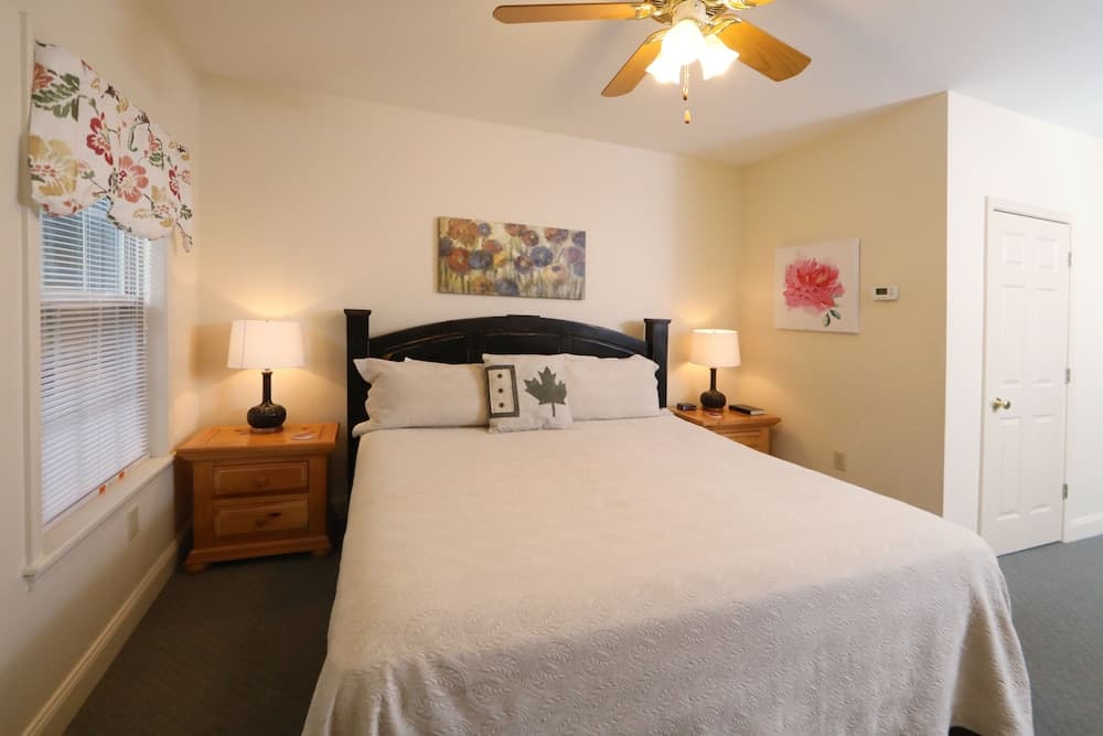 Oak Tree Lodge 3 - Fifteen Bedroom Chalet Lodge