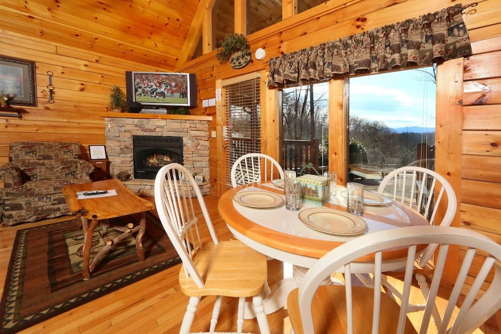 Hugs n Kisses - One Bedroom Cabin