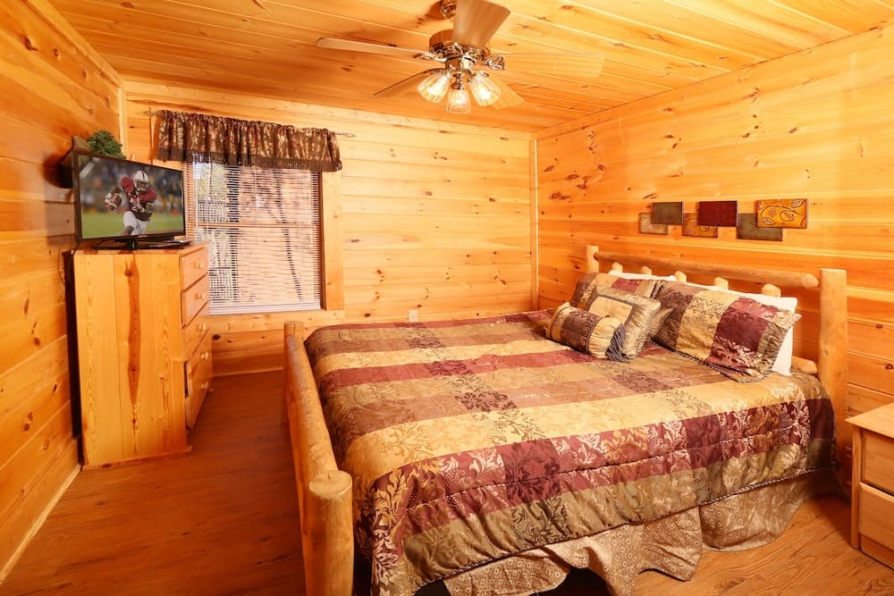 Big Pine Lodge - Six Bedroom Cabin