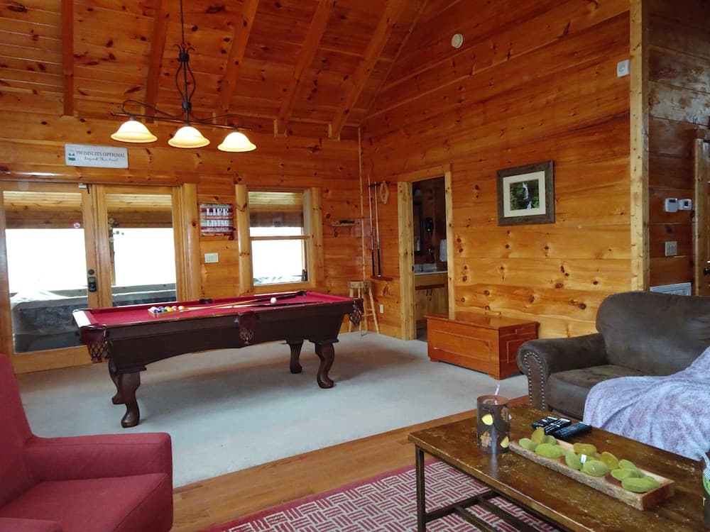 Skinny Dippin - One Bedroom Cabin